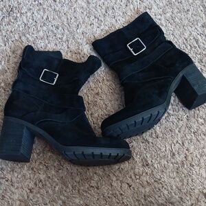 Clarks Malvet Doris Suede Boots Size 7.5